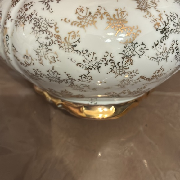 Bavaria Fash Elegant Gold and White Teapot - Picture 11 of 11